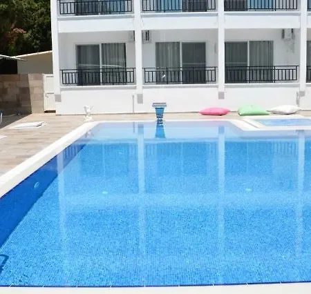 Tunan Hotel